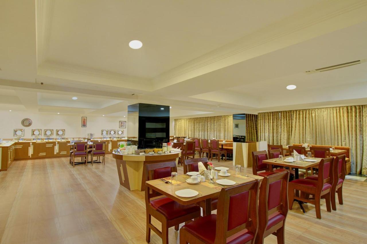 Monarch Brigade Road Hotel Bangalore Exterior photo