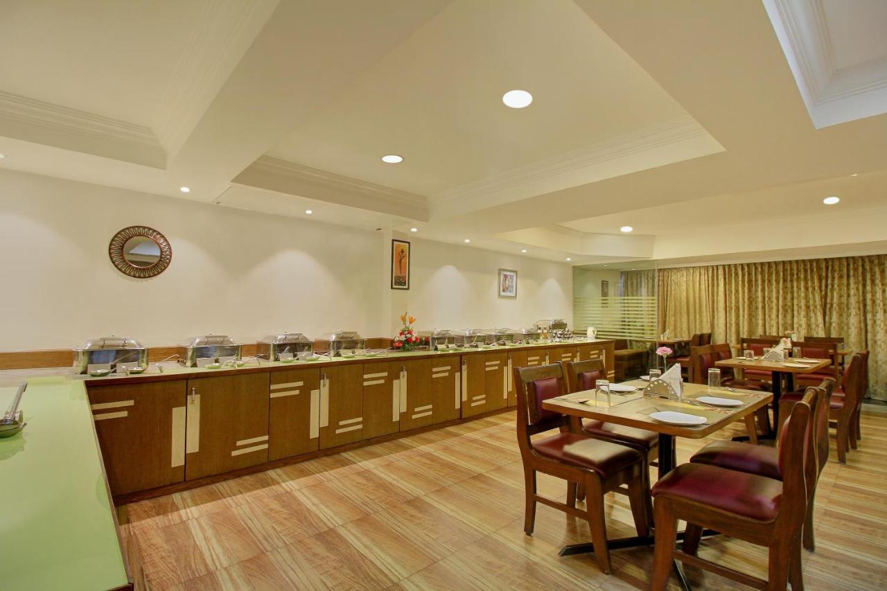 Monarch Brigade Road Hotel Bangalore Exterior photo