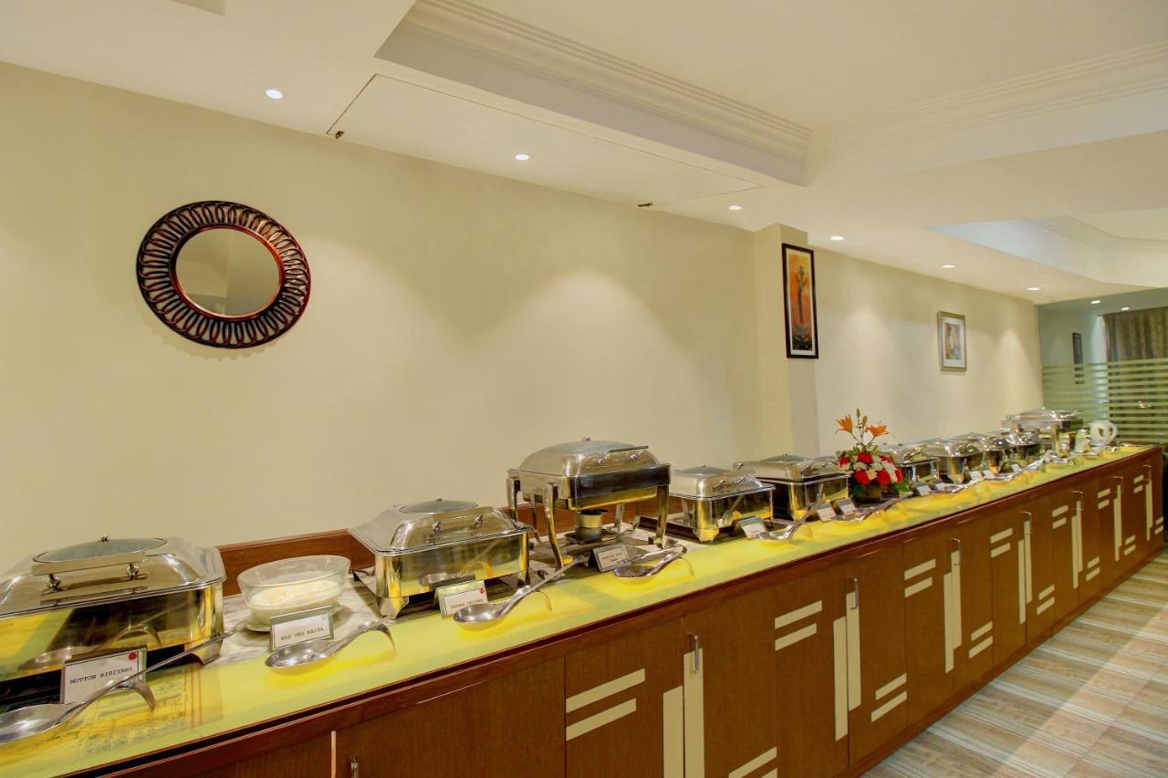 Monarch Brigade Road Hotel Bangalore Exterior photo