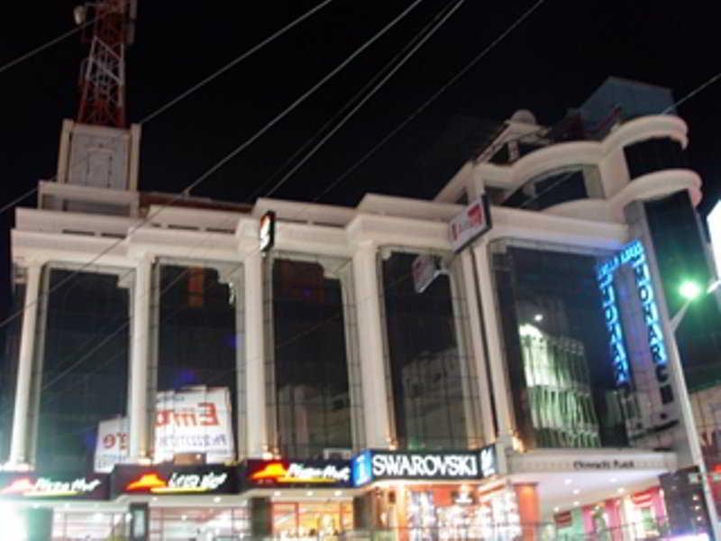 Monarch Brigade Road Hotel Bangalore Exterior photo