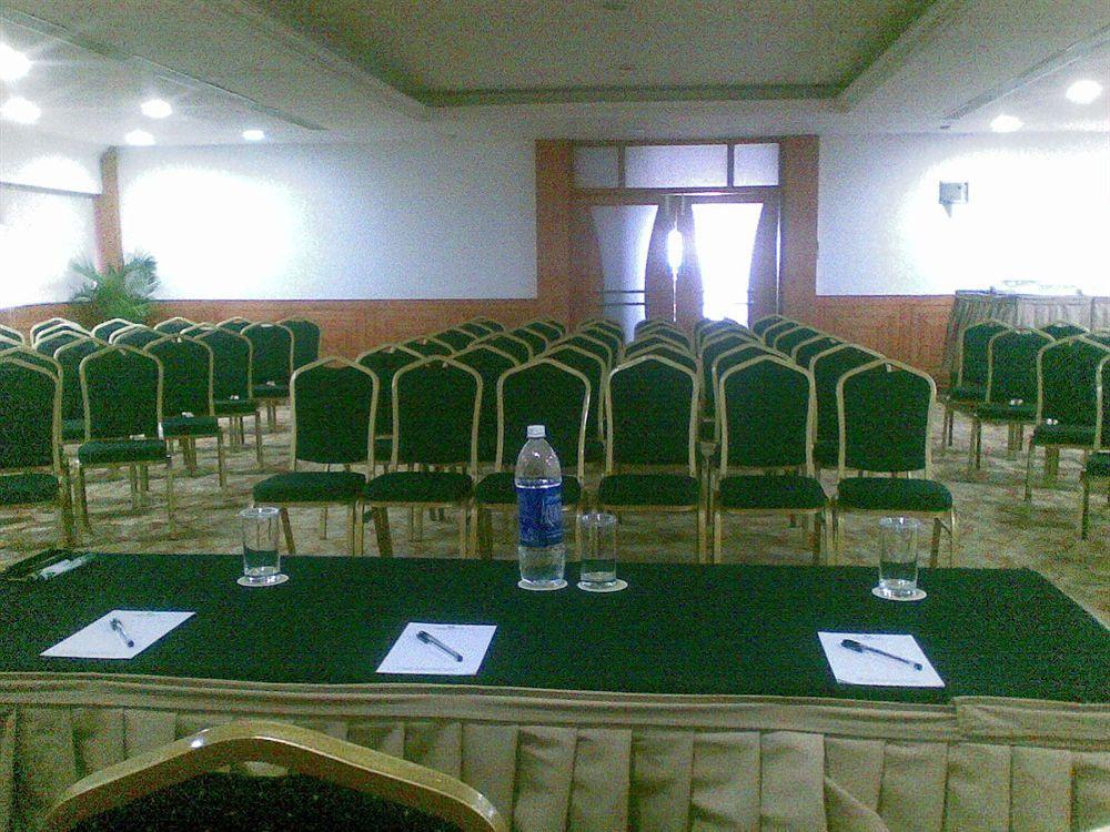 Monarch Brigade Road Hotel Bangalore Exterior photo