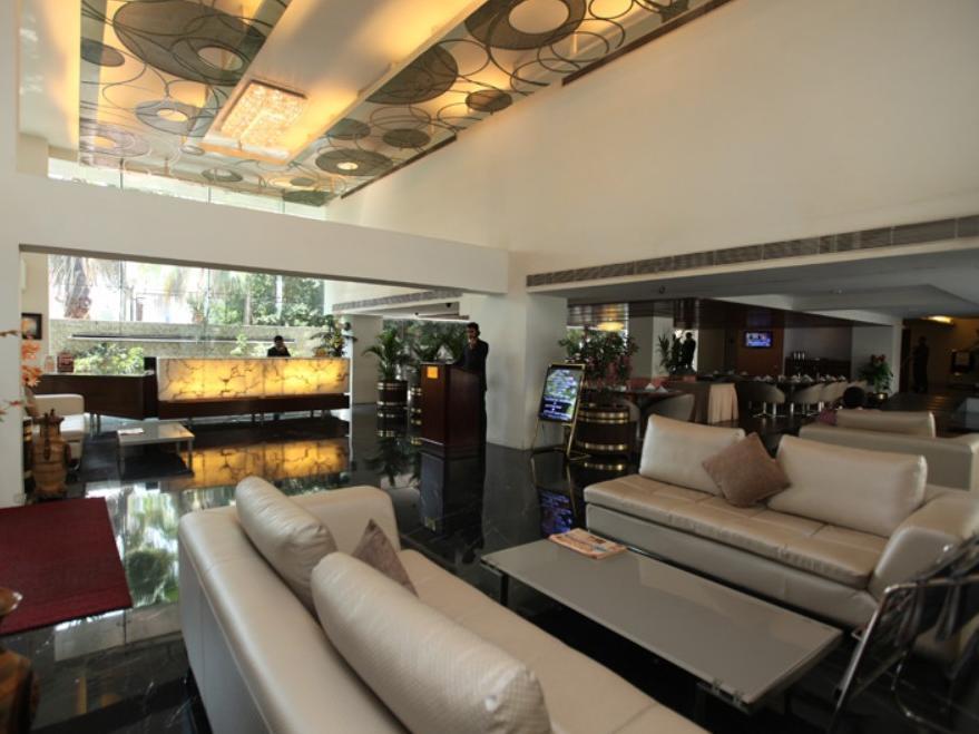 Monarch Brigade Road Hotel Bangalore Exterior photo